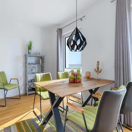 Sounds Of The Sea Apartment *